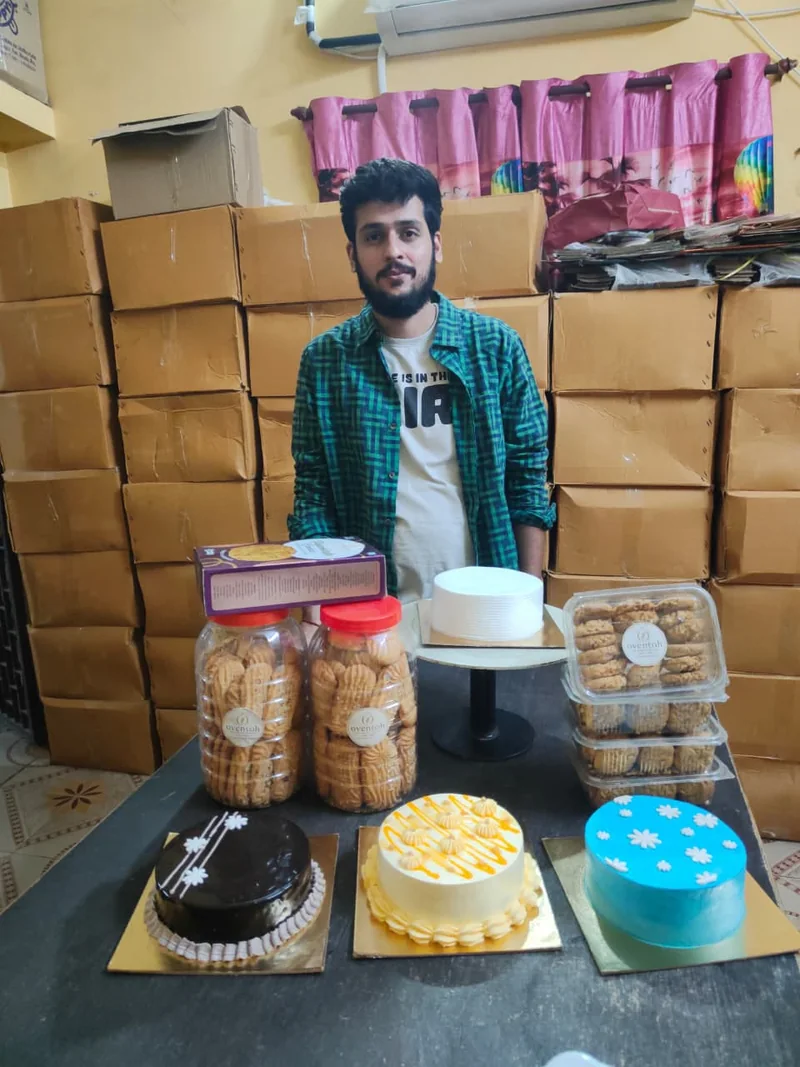 आईटी कंपनी में नौकरी गई तो शुरू किया बेकरी का काम, अब सालाना 5-6 लाख रुपए की कमाई, पैशन बना प्रोफेशन