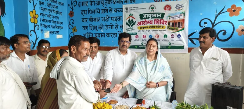 आंगन मिलन सेवा कार्यक्रम संपन्न हितग्राहियों को वितरित किए प्रमाण-पत्र, आंगनवाड़ी कार्यकर्ताओं का हुआ सम्मान